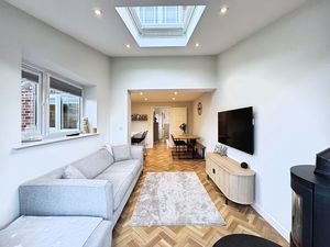 Photo 10- click for photo gallery